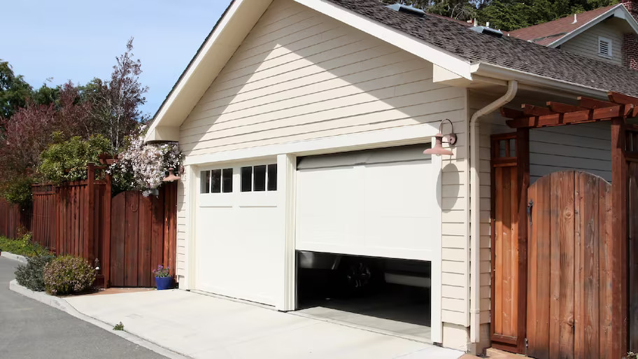 garage door in westchester